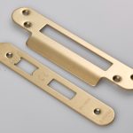 EuroSpec FSF5004SB/R Forend Strike & Fixing Pack to Suit Architectural Sashlocks (BAS/ESS/LSS/OSS) Radius (LEAD TIME: 2-3 DAYS)