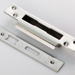 Eurospec FSF5013BSS Easi-T Forend Strike & FIxing Pack To Suit BS 5-Lever Sashlock - Bright Stainless Steel Square Forend (LEAD TIME: 2-3 DAYS)